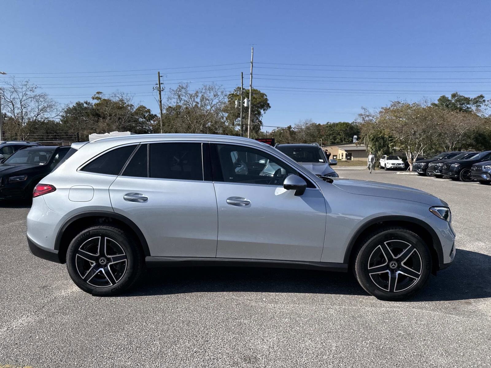 2026 Mercedes Benz GLC 300 photo 2