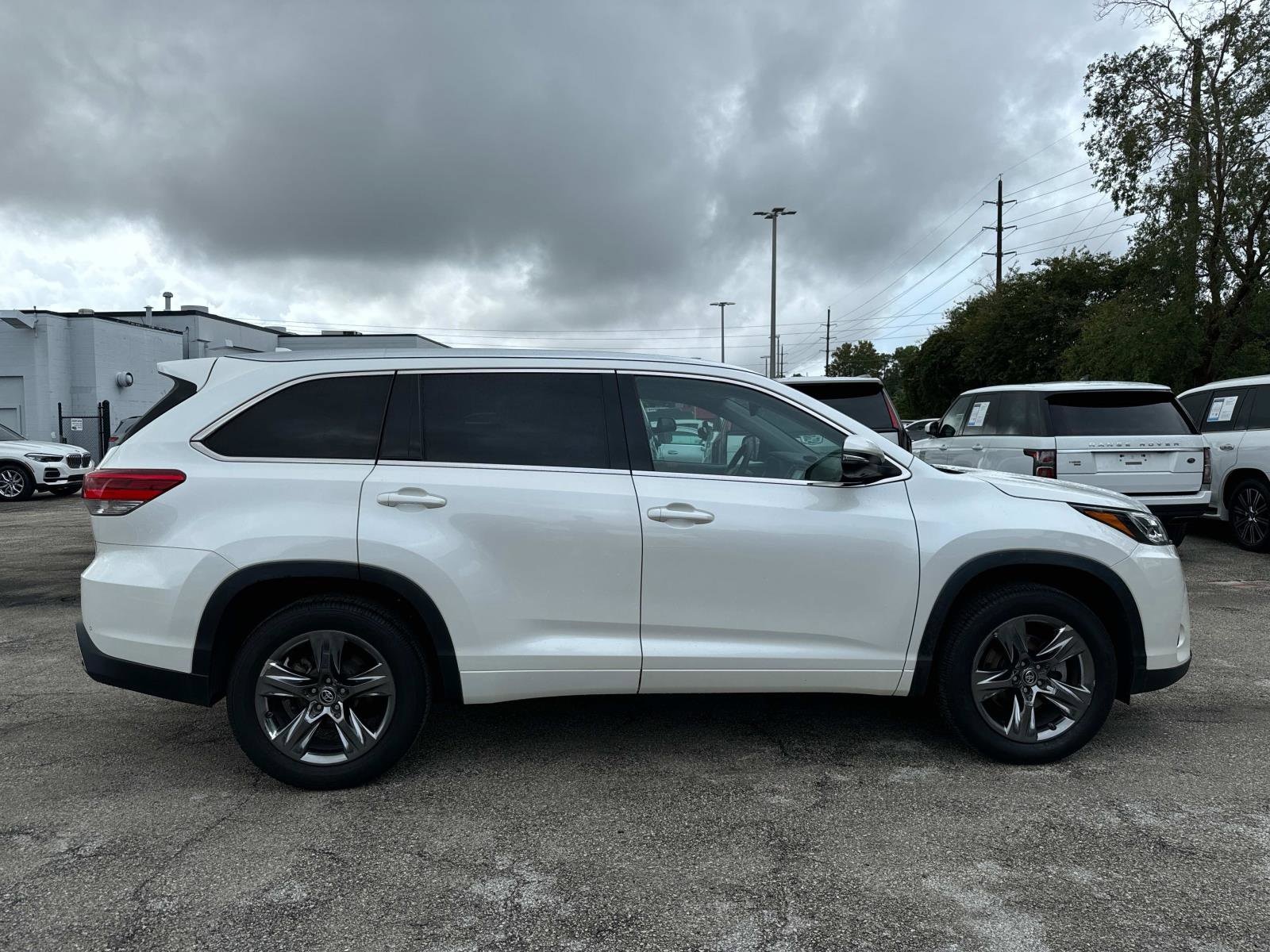 Used 2019 Toyota Highlander Limited with VIN 5TDYZRFH7KS317994 for sale in Jacksonville, FL