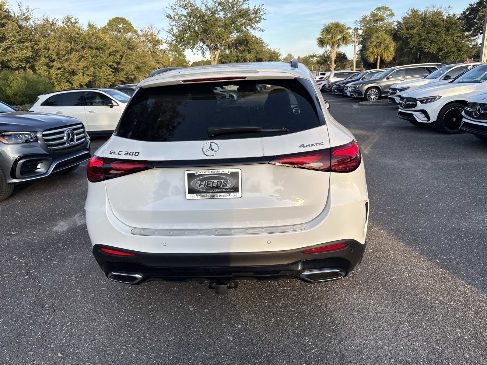 2026 Mercedes Benz GLC 300 4MATIC photo 4