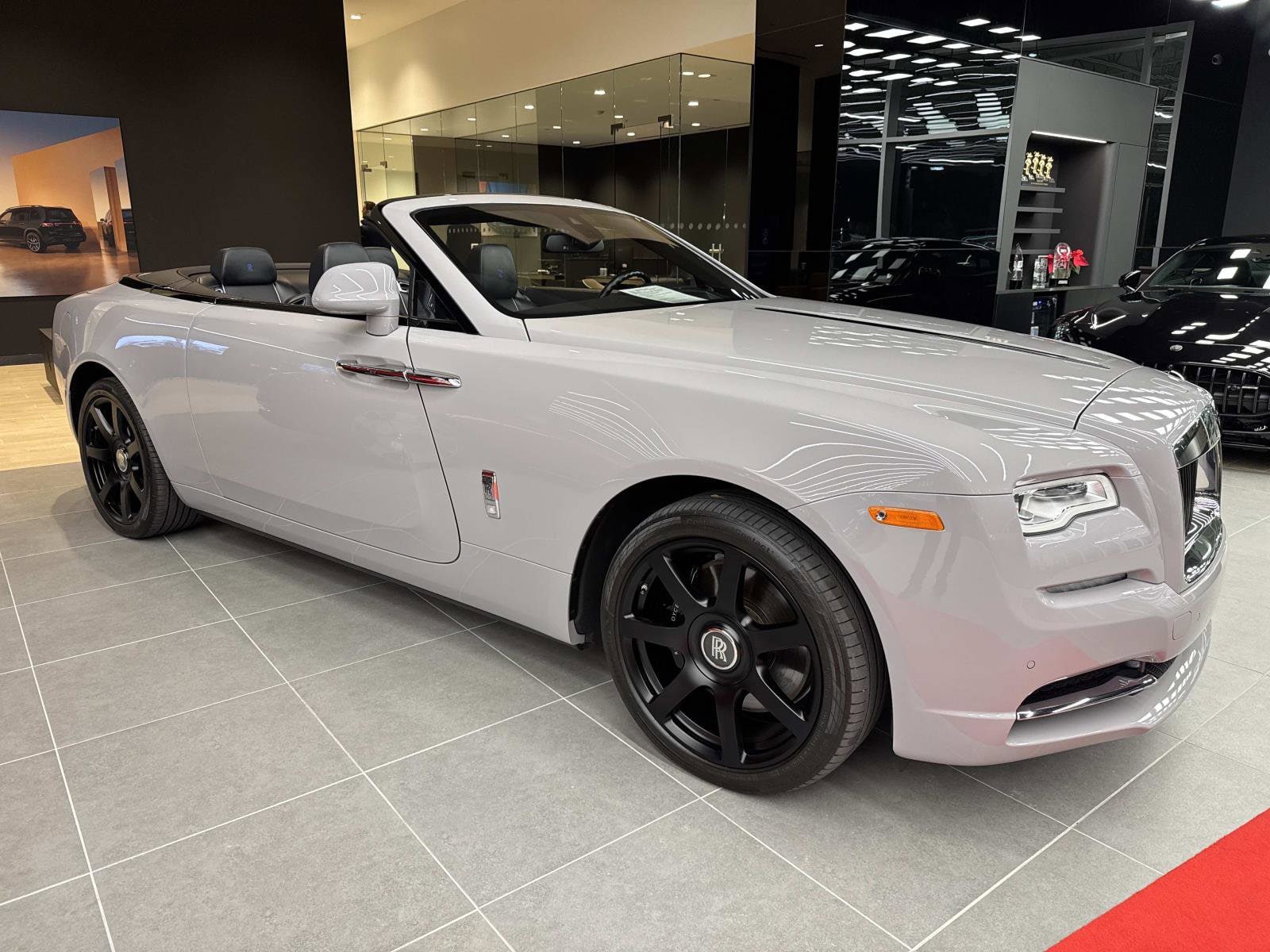 2021 Rolls-Royce Dawn Base's photo