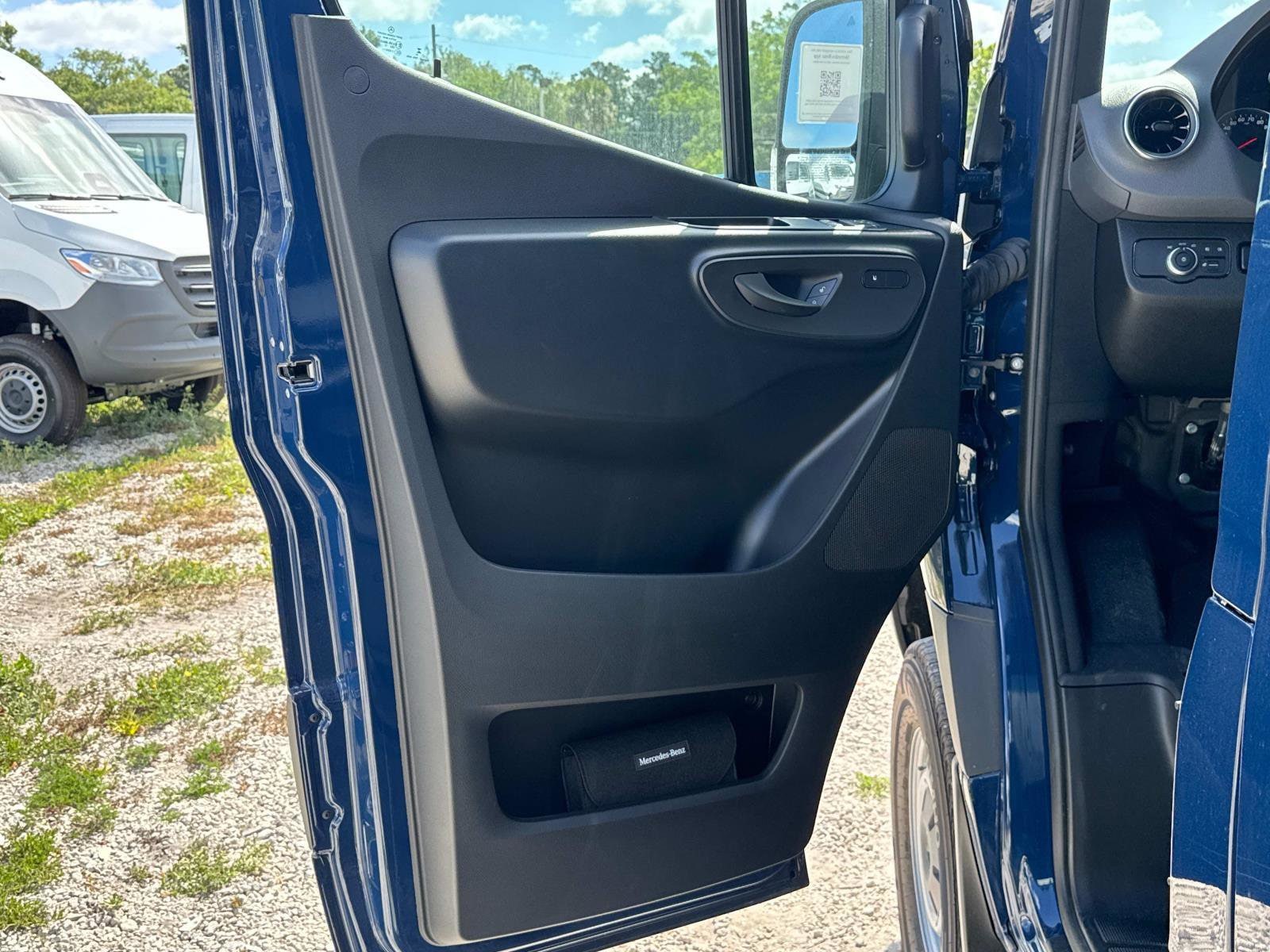 2025 Mercedes-Benz Sprinter Cargo Van Base - Photo 11