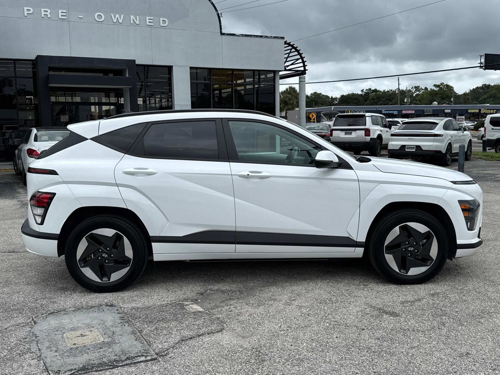 Used 2024 Hyundai Kona EV SEL with VIN KM8HC3A63RU008108 for sale in Jacksonville, FL