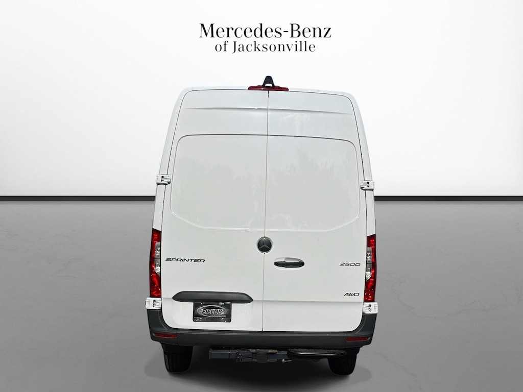 New 2026 Mercedes-Benz Sprinter 2500 High Roof 4-Cyl Diesel HO Van Crew Van
