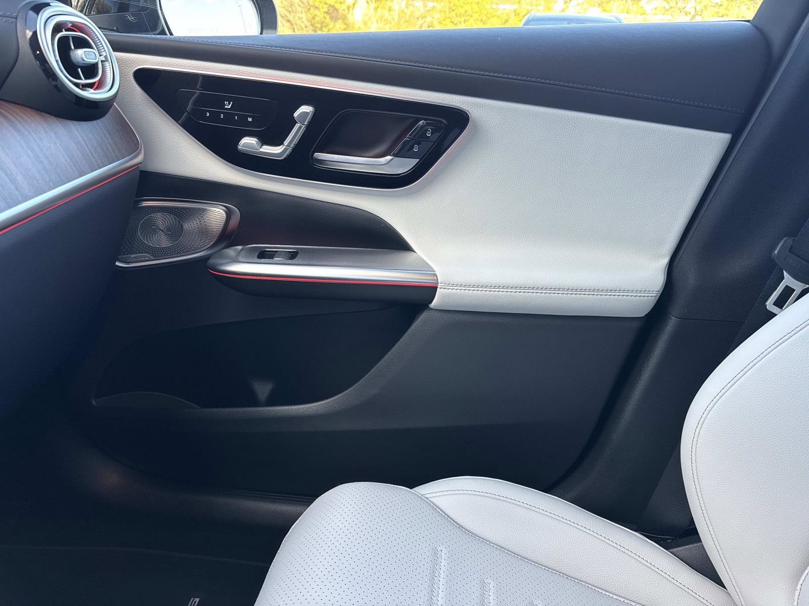 2026 Mercedes-Benz GLC Base - Photo 24