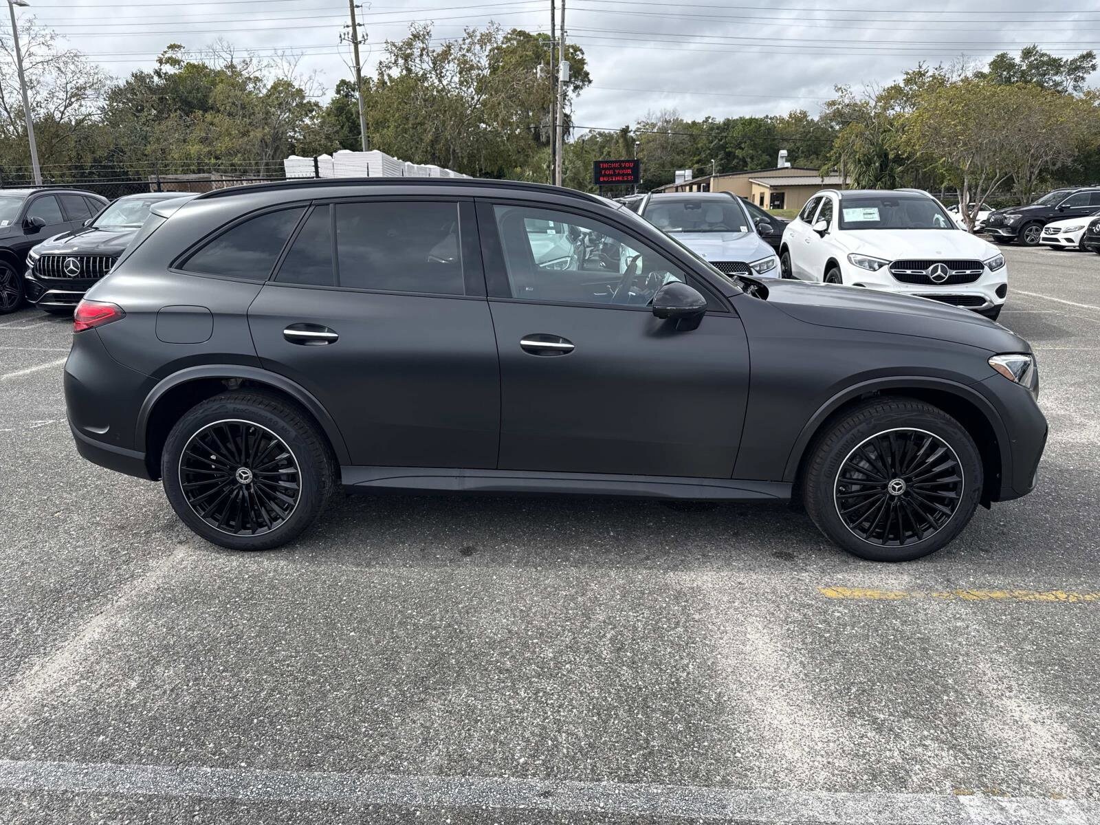 2026 Mercedes Benz GLC 300 4MATIC photo 2