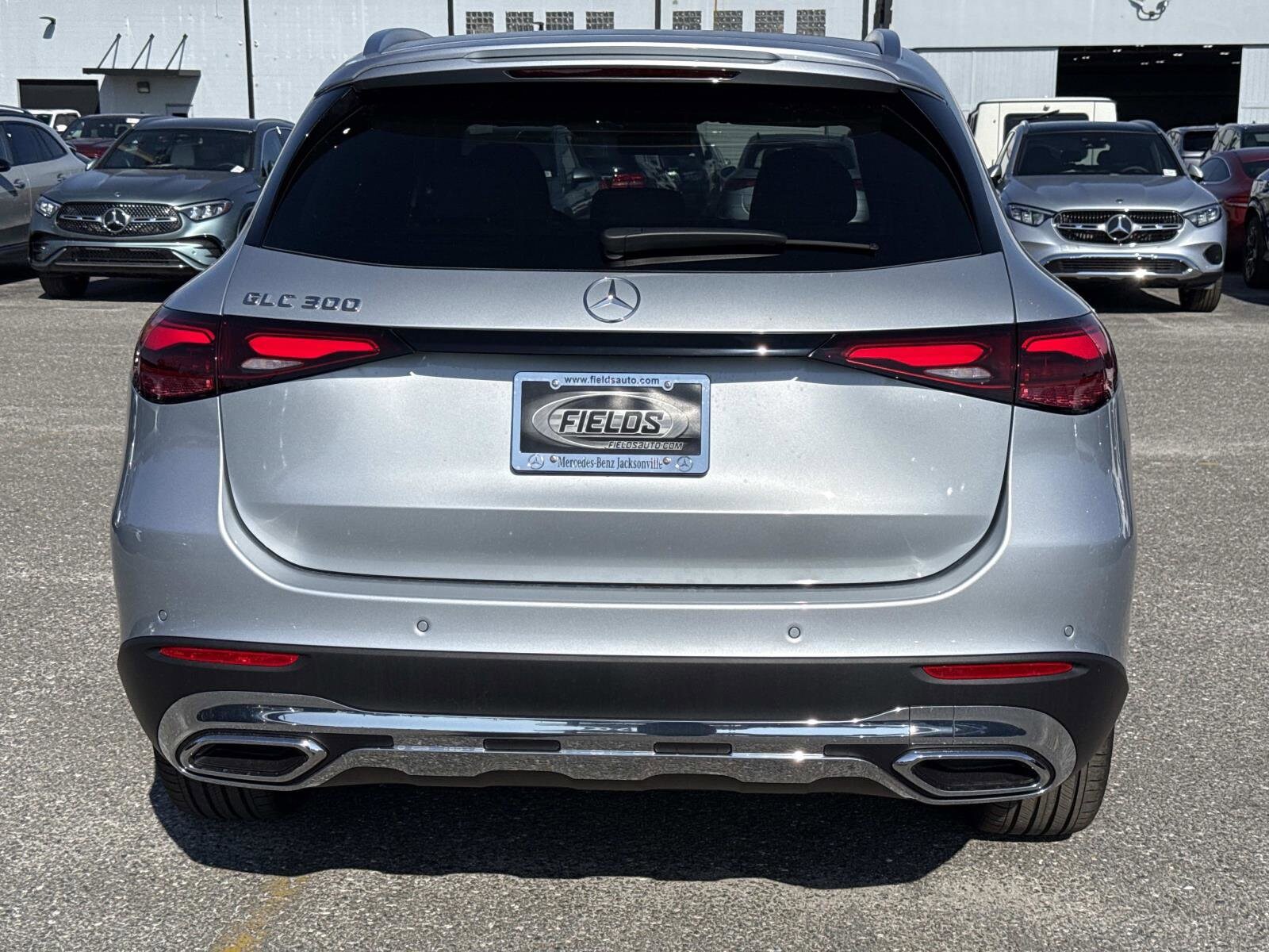 2026 Mercedes Benz GLC 300 photo 4