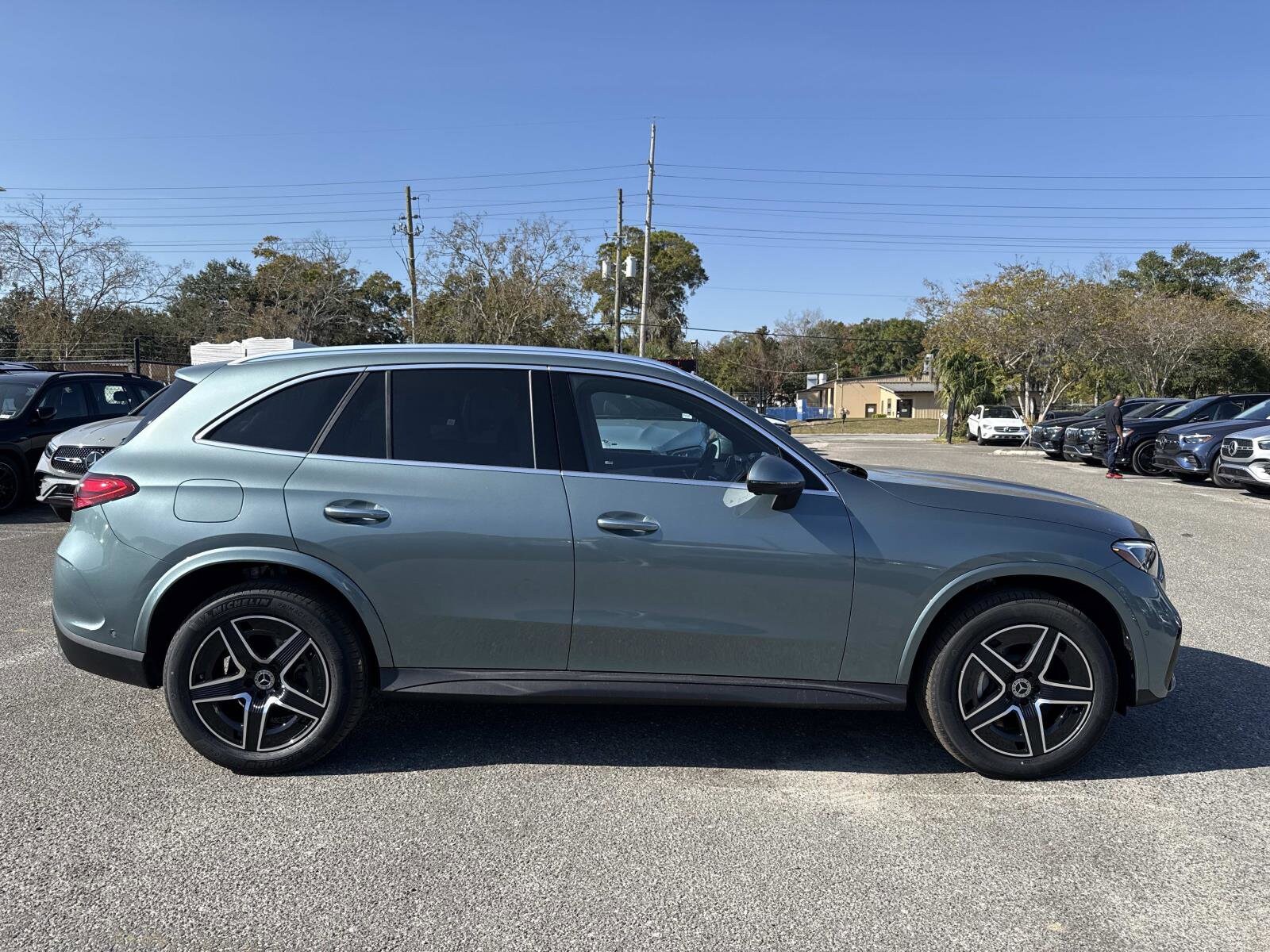 2026 Mercedes Benz GLC 300 photo 2