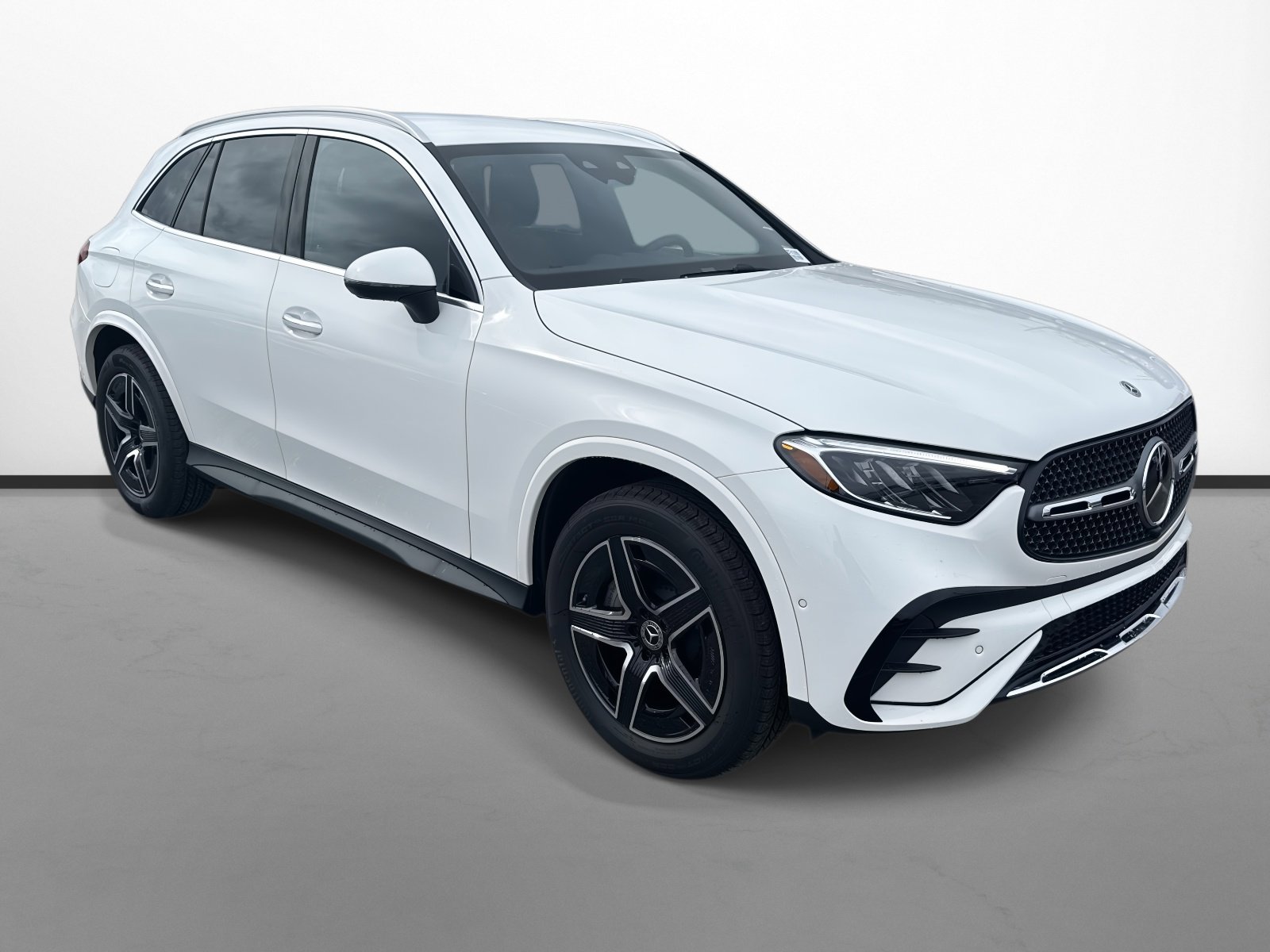 2026 Mercedes-Benz GLC Base's photo