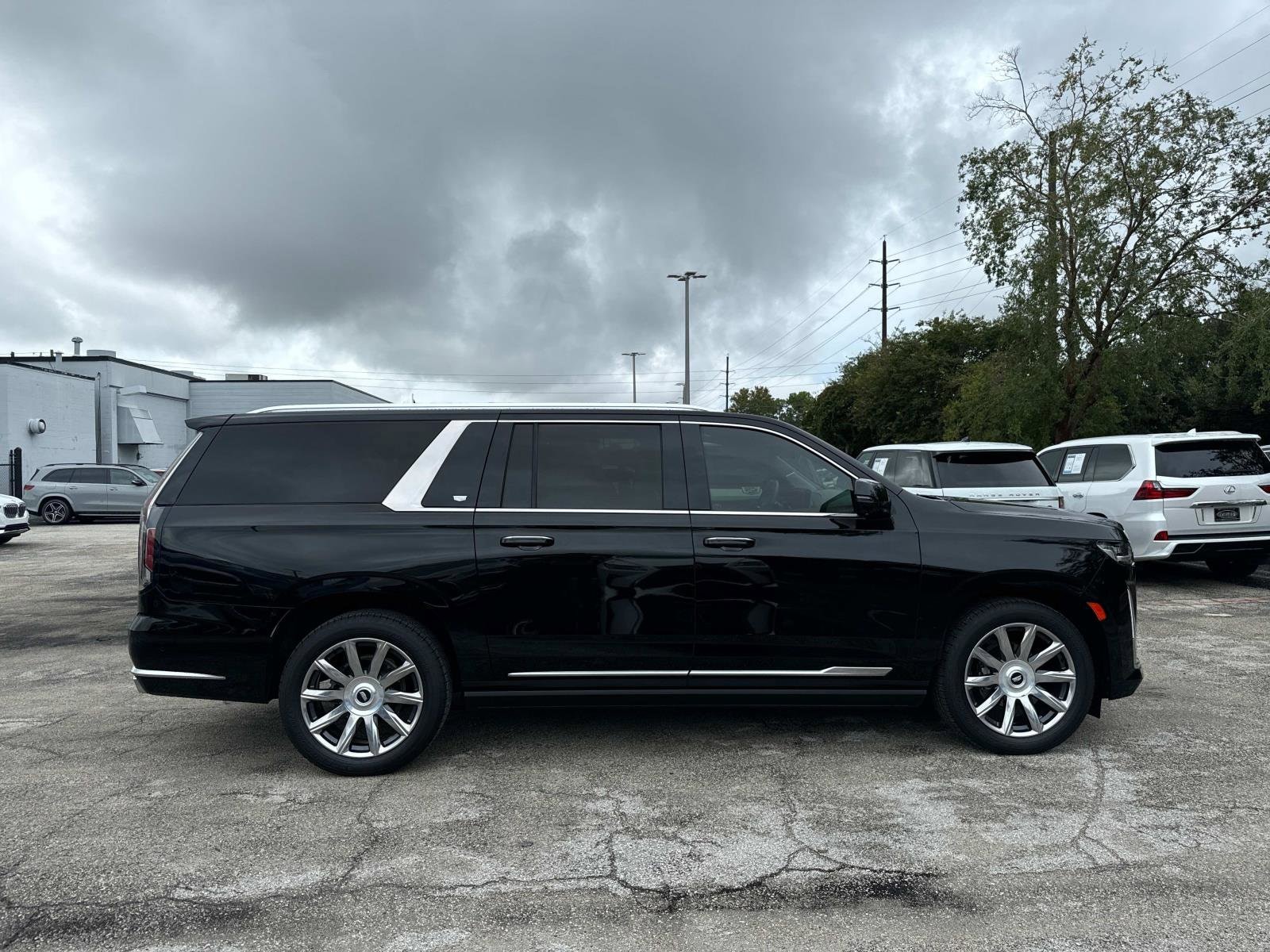 Used 2022 Cadillac Escalade ESV Premium Luxury Platinum with VIN 1GYS4MKL6NR219876 for sale in Jacksonville, FL