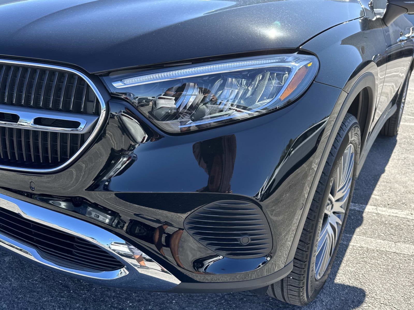 2025 Mercedes-Benz GLC Base - Photo 9