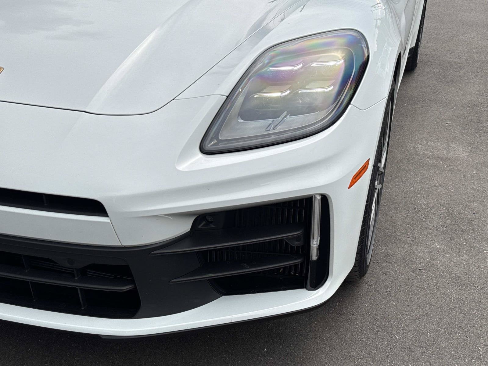 2025 Porsche Panamera 8
