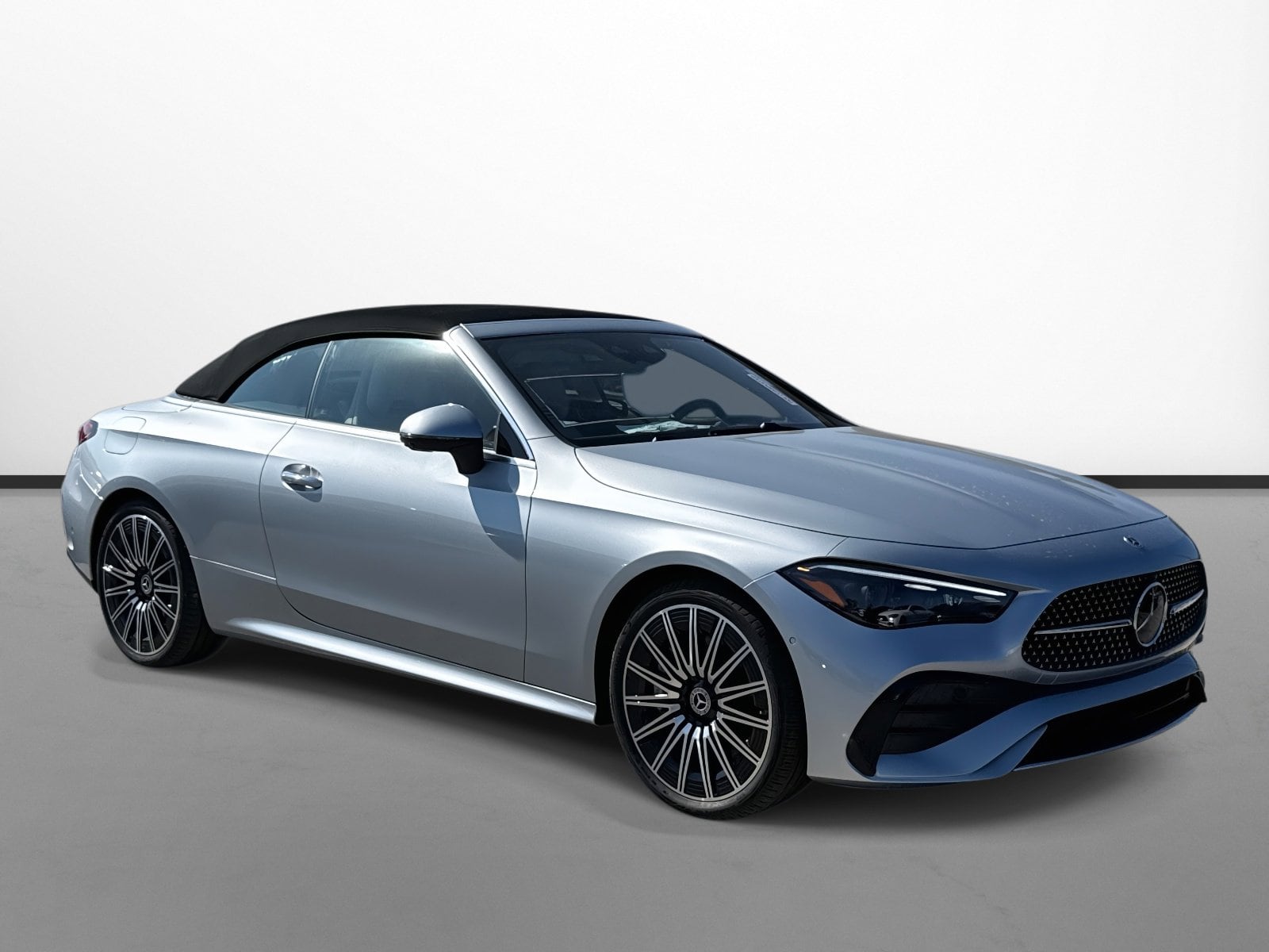 2026 Mercedes-Benz CLE CLE 450's photo