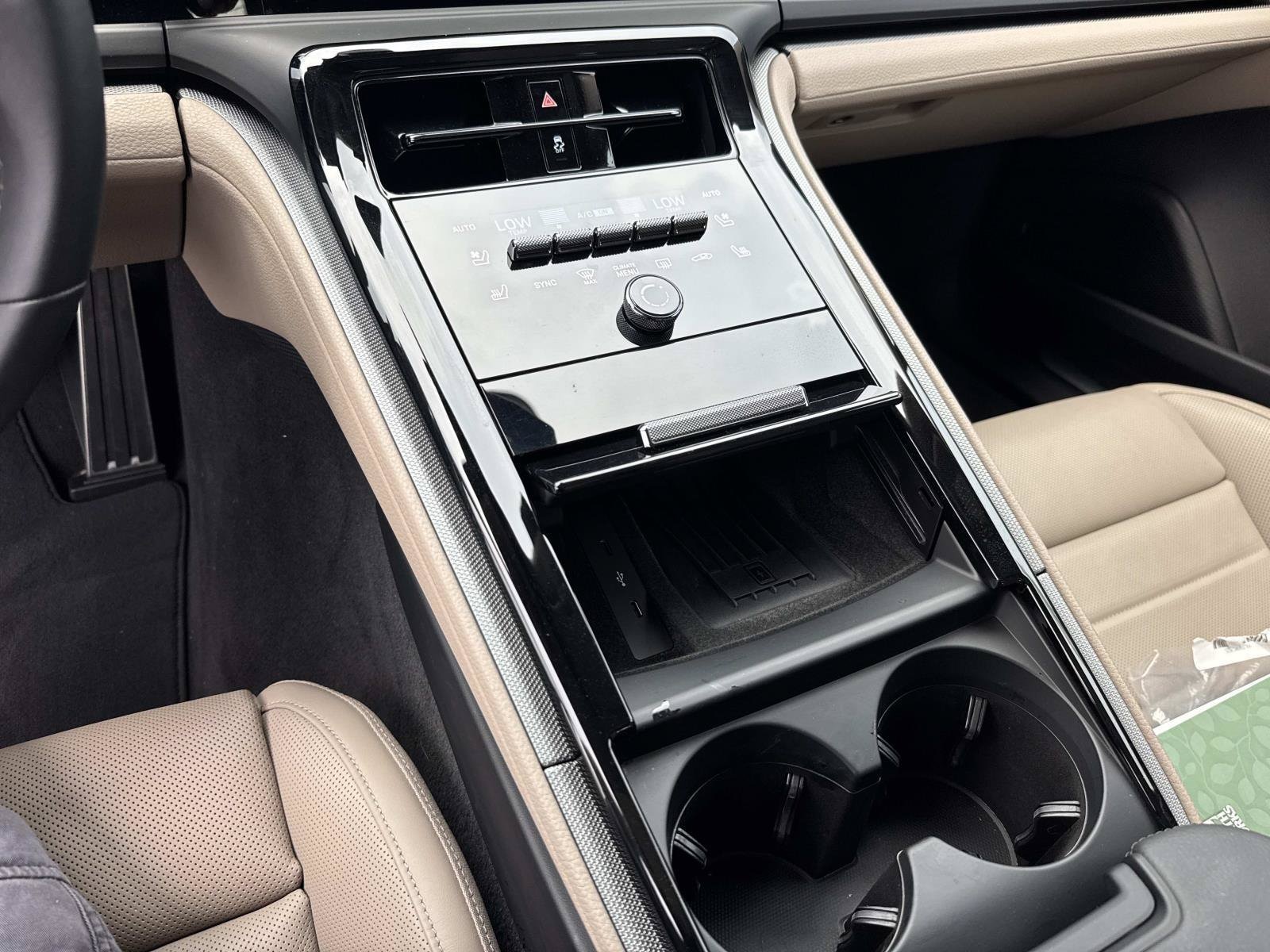 2025 Porsche Panamera 24