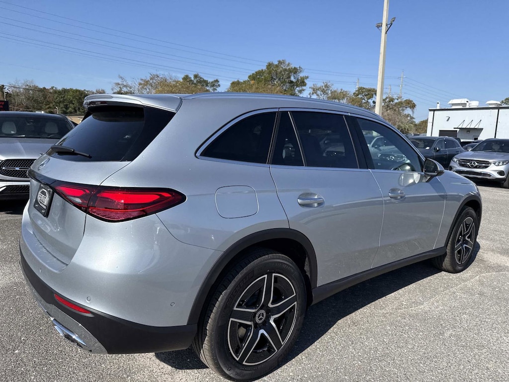 New 2026 Mercedes-Benz GLC 300 SUV