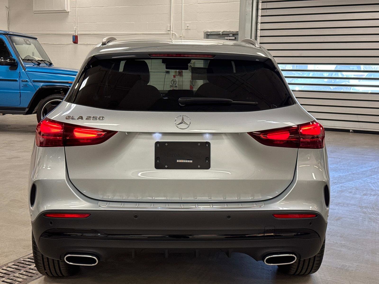 2025 Mercedes Benz GLA 250 photo 4