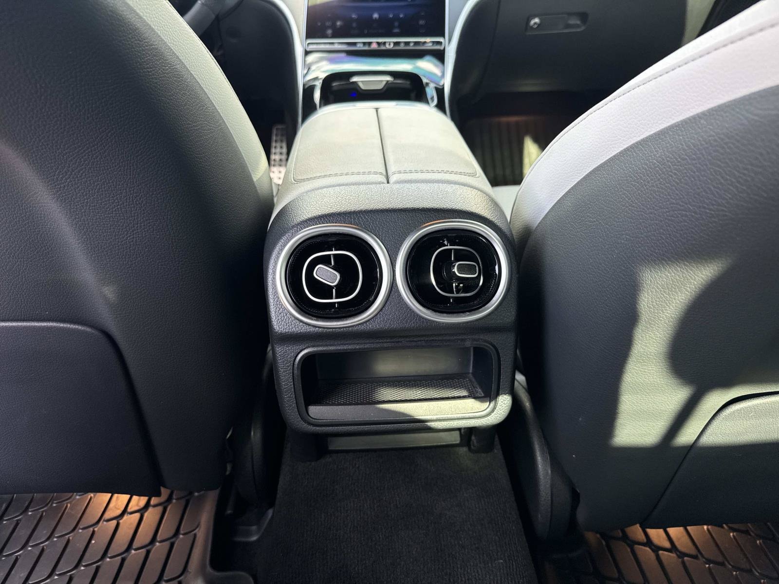 2024 Mercedes-Benz C-Class Sedan 14