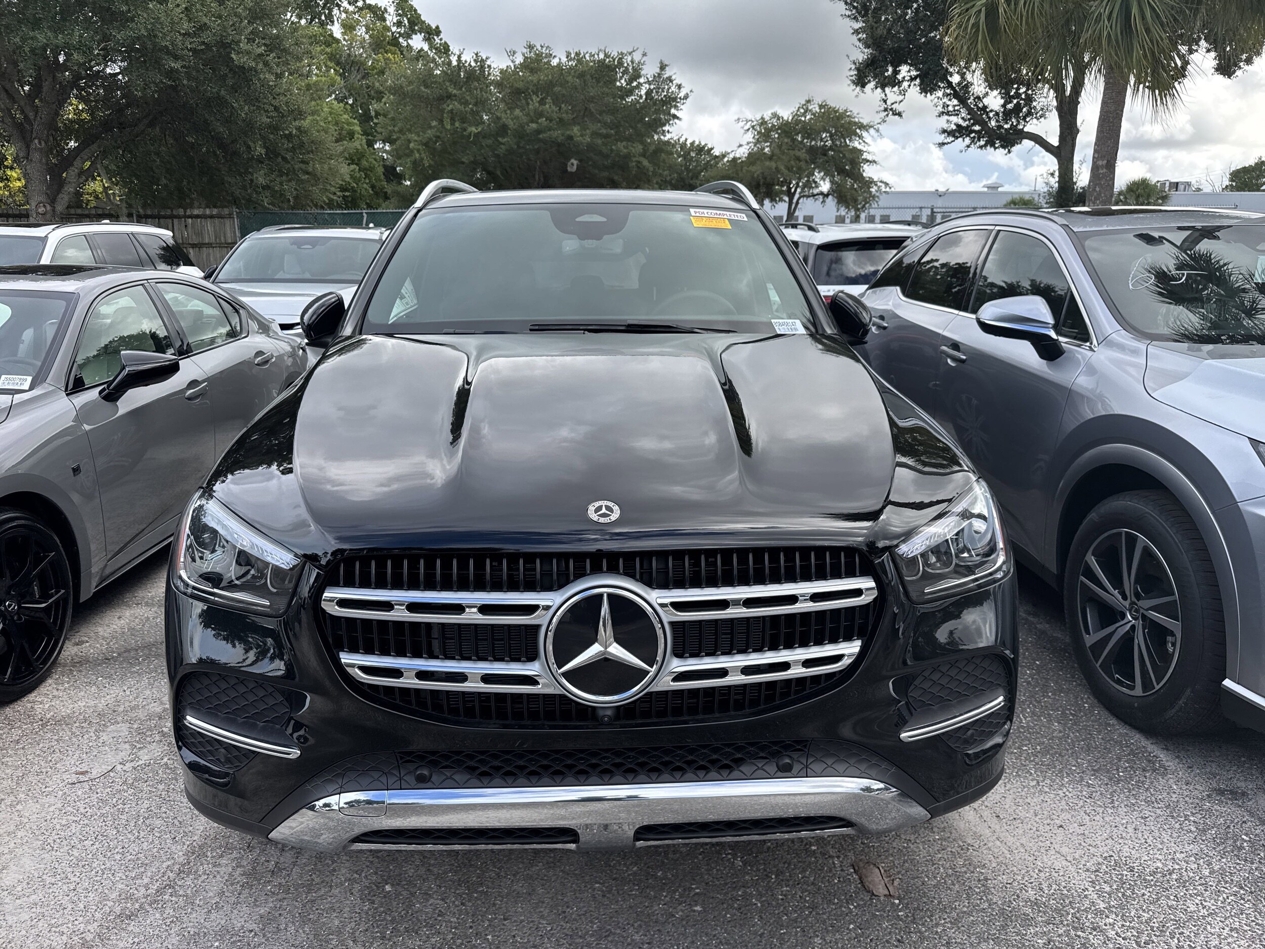 2025 Mercedes Benz GLE 350 4MATIC photo 2
