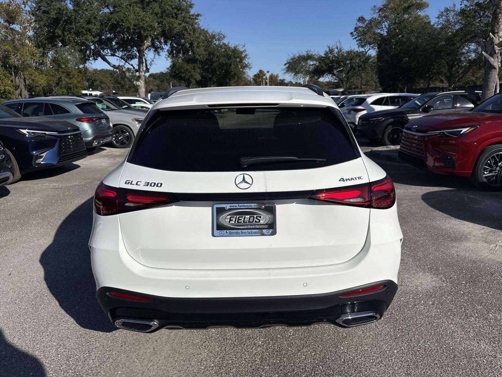 2026 Mercedes Benz GLC 300 4MATIC photo 3