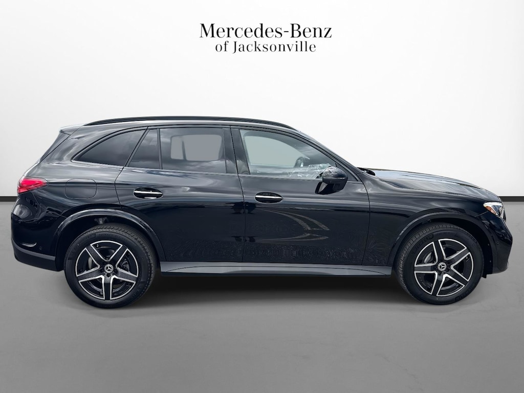 New 2027 Mercedes-Benz GLC 300 4MATIC SUV
