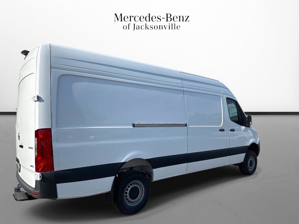 New 2026 Mercedes-Benz Sprinter 2500 High Roof 4-Cyl Diesel HO Van Crew Van