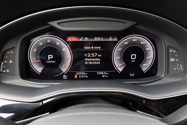 2024 Audi Q7 55 Premium photo 3