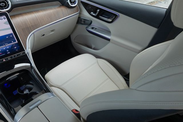 2023 Mercedes-Benz GLC GLC 300 - Photo 26