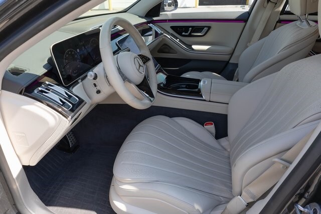 2022 Mercedes Benz S 580 4MATIC photo 2