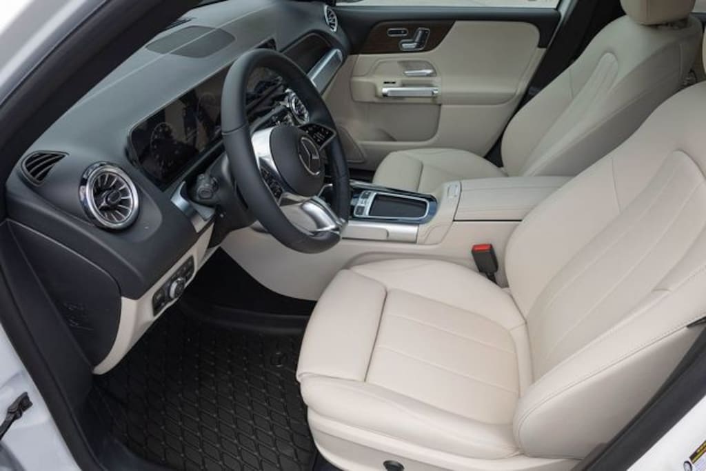 New 2026 Mercedes-Benz GLB 250 4MATIC SUV