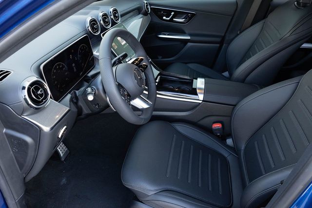 2026 Mercedes-Benz GLC Base - Photo 2