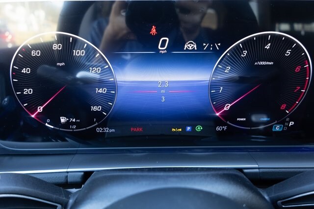 2025 Mercedes Benz GLS 450 4MATIC photo 3