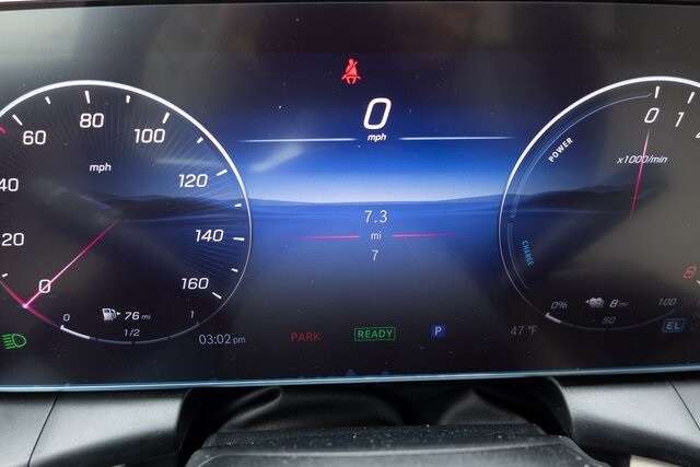 2025 Mercedes Benz GLC 350e 4MATIC photo 3