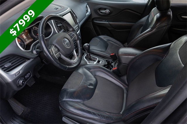 Used 2016 Jeep Cherokee Trailhawk with VIN 1C4PJMBB1GW285154 for sale in Kingsport, TN