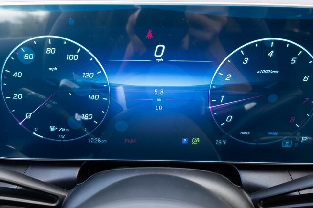 2026 Mercedes Benz GLC 300 4MATIC photo 3