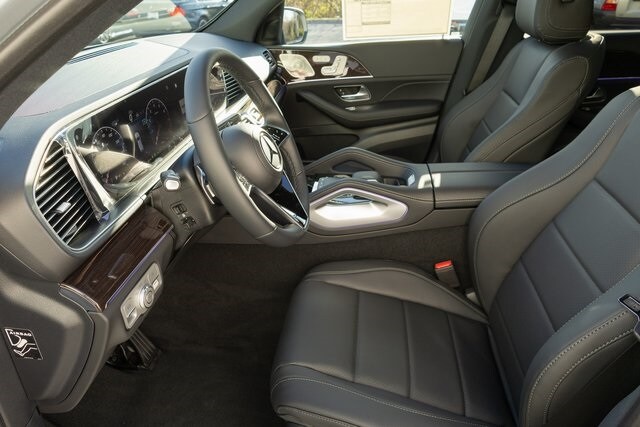 2025 Mercedes Benz GLE 350 4MATIC photo 2