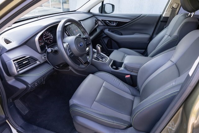 2024 Subaru Outback Onyx Edition photo 2