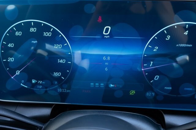 2026 Mercedes Benz GLC 300 4MATIC photo 4