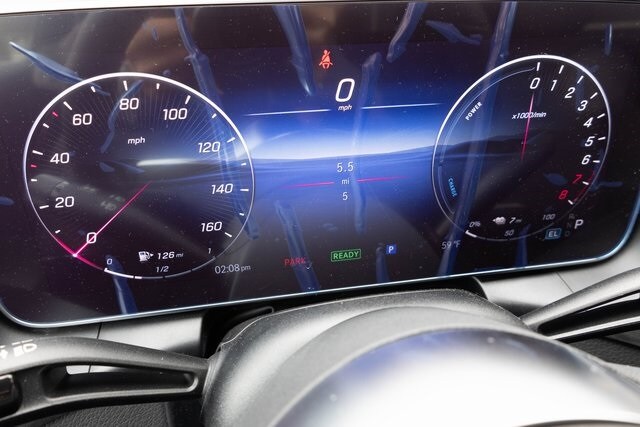 2025 Mercedes Benz GLC 350e 4MATIC photo 3