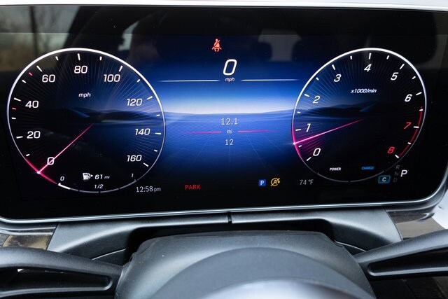 2025 Mercedes Benz C 300 4MATIC photo 3