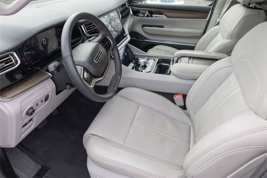 Used 2024 Jeep Grand Wagoneer Base SUV