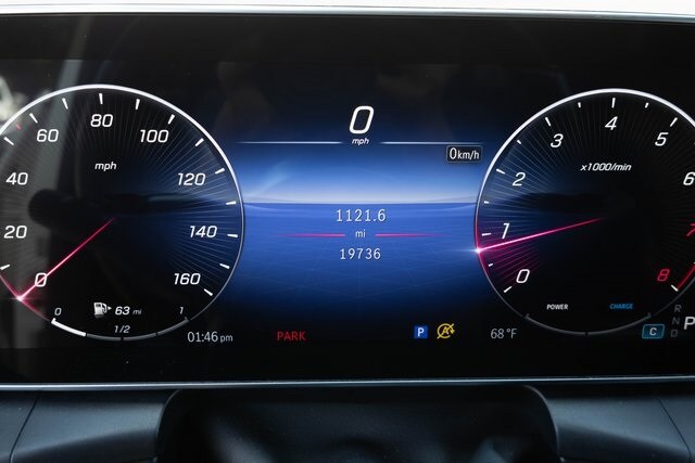 2024 Mercedes Benz GLC 300 4MATIC photo 3