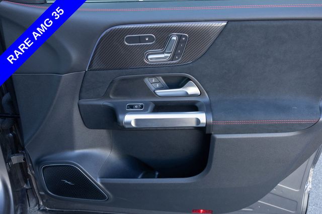 2025 Mercedes-Benz GLB GLB35 AMG - Photo 21
