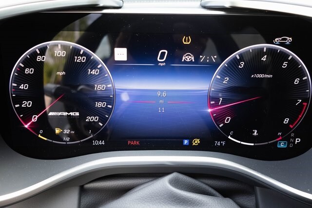 2025 Mercedes Benz AMG GT photo 3