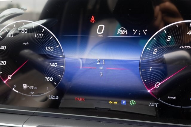 2025 Mercedes Benz GLE 450 4MATIC photo 3