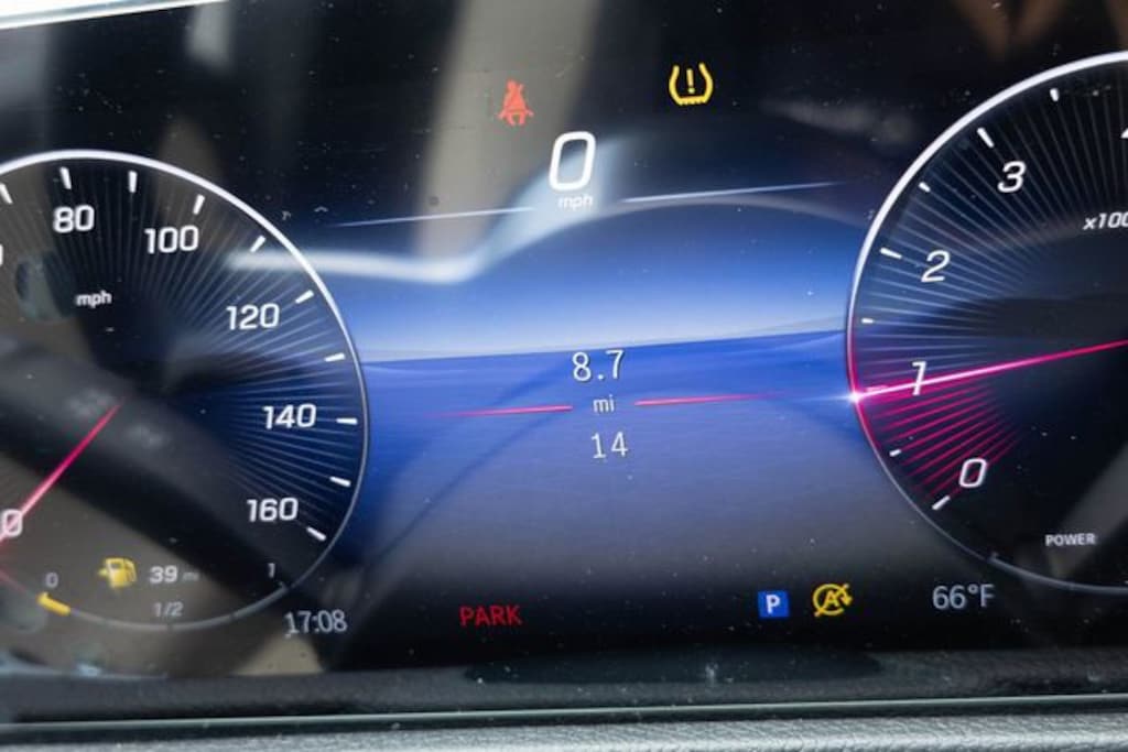 New 2026 Mercedes-Benz GLB 250 4MATIC SUV