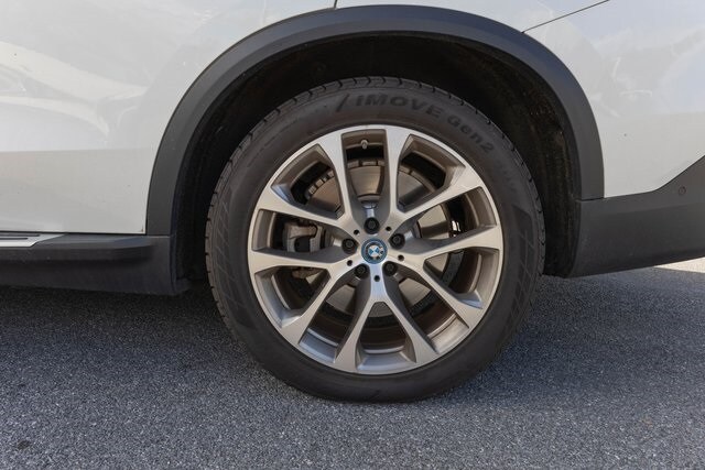 2024 Bmw X5 xDrive50e photo 2