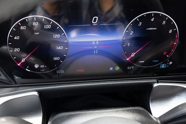 2025 Mercedes Benz GLB 250 4MATIC photo 3