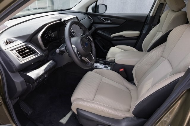 2024 Subaru Ascent Premium photo 2