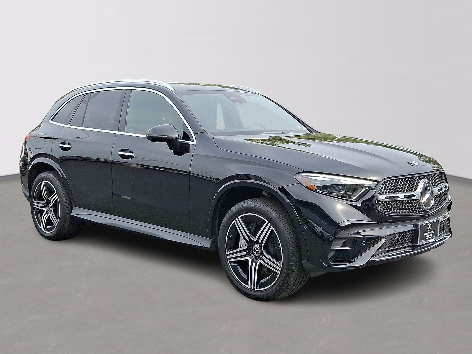 2023 Mercedes Benz GLC 300 4MATIC photo 3