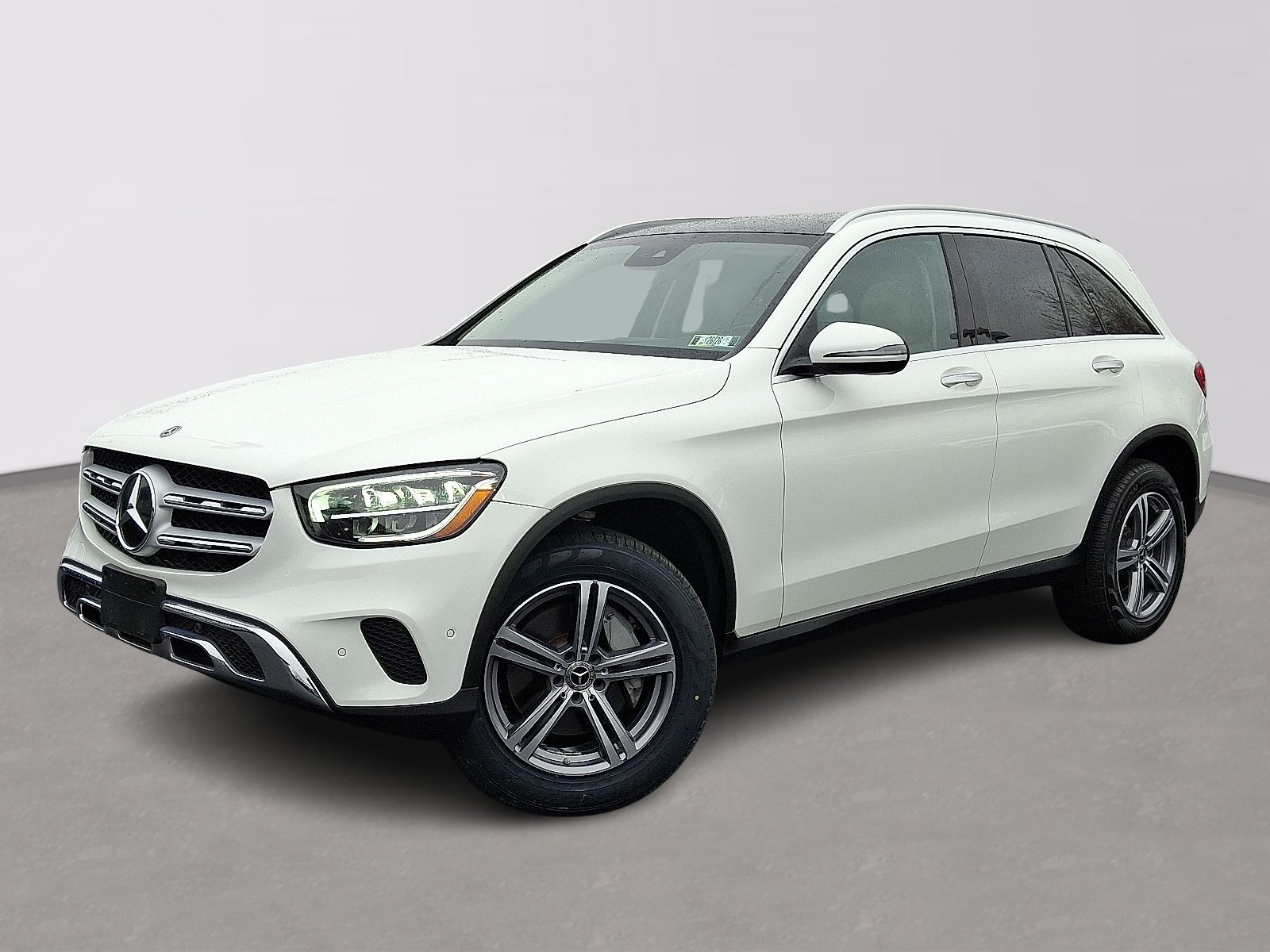 2022 Mercedes-Benz GLC GLC300's photo