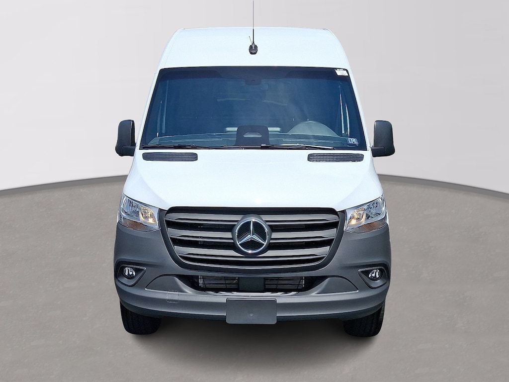 New 2025 Mercedes-Benz Sprinter 2500 Standard Roof 4-Cyl Diesel Van Cargo Van